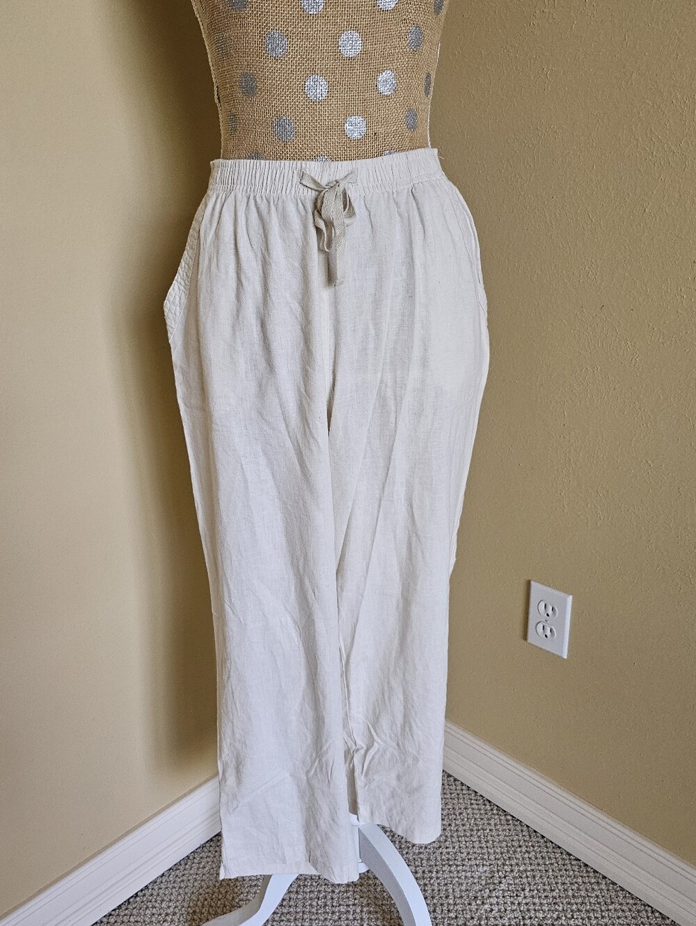 Cathy Daniels linen blend cropped pants Medium Tan